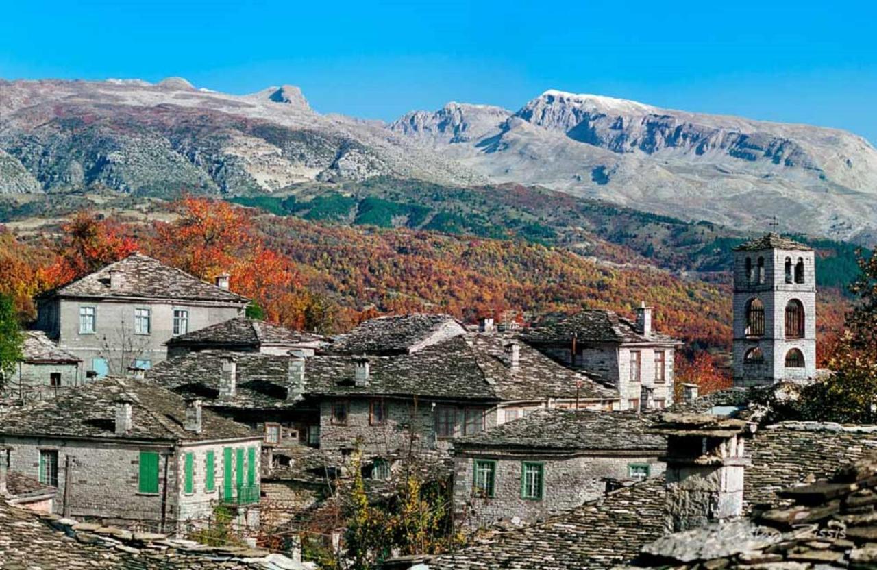 Backpackers & Travelers Central Old Town Hostel Ioannina Exterior photo